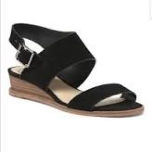 NIB Vince Camuto Rishelle Black Suede Demi Wedge Sandals. Size 8